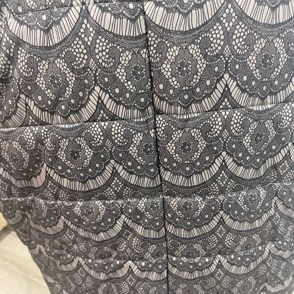 Tribal Vest Large - Picture 4 of 10